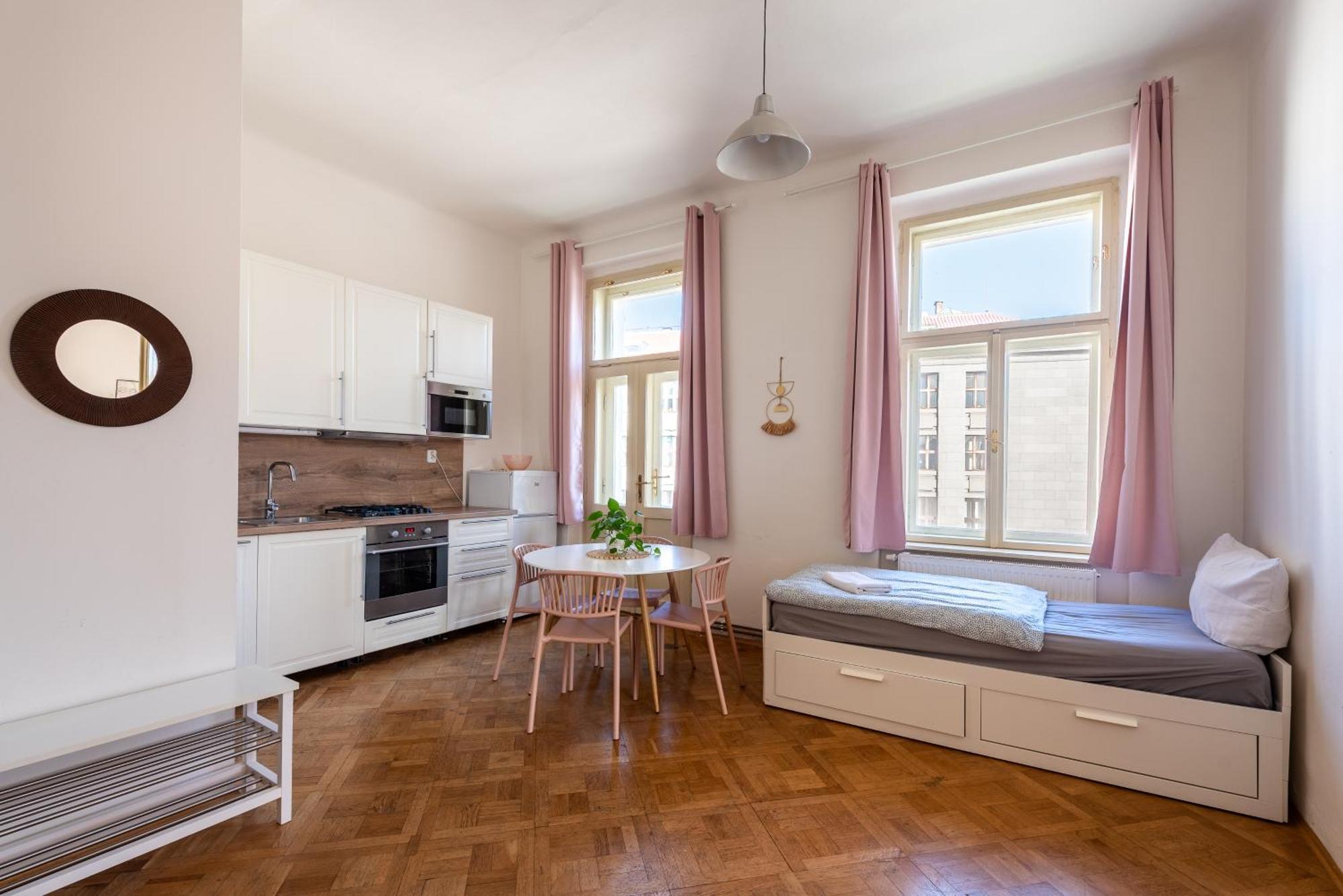 Tesnov Residence Apartments Prága Kültér fotó